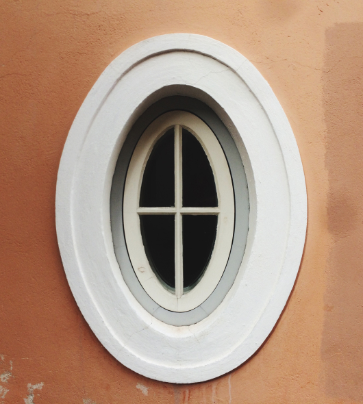 ovalnye-okna